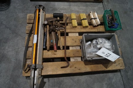 Lot of empty logs + stand for leveling device etc.