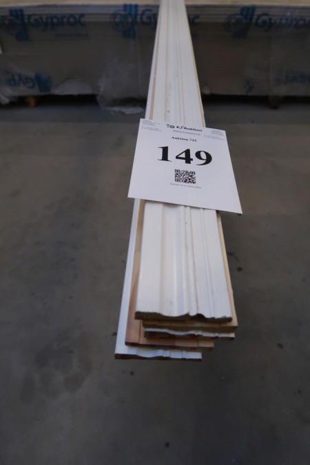 19,5 meter almue gerigter, model "blågård". 15x92 mm, hvid, længde 390 cm