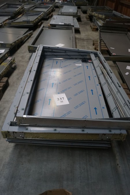 3 fire door with frame. BD60 fuse. 174x96.5cm. Year: 2019. Security approval from the metro, Copenhagen.