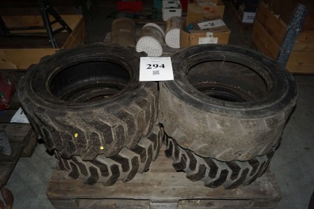 4 pc tires. 27x10.50 / 15 NHS.