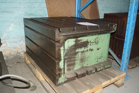 Box Table Manuf.: IVH, Type: 1000-800-500