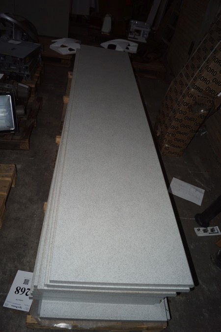 12 stk. bordplader 302x62 cm. Bemærk retur gods fra tømmerhandel