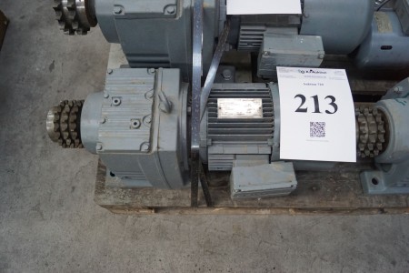 SEW-EURODRIVE motor.type: r 77 dt90l4/bmg. Virker. 