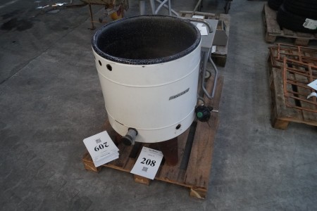 Water Tank, Brand: DERBY. Diameter: 52cm. Depth of tub: 36cm.