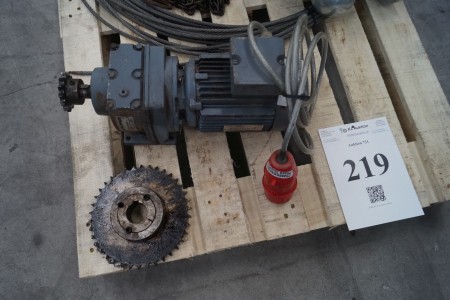 Gear motor, 240 / 415V. 0.75KW.