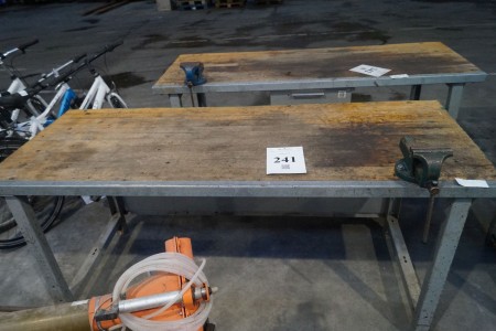 Work table with vice. 200x78x89cm