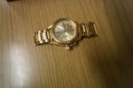 Watch, brand: i-watch, Material: gold. With papers.