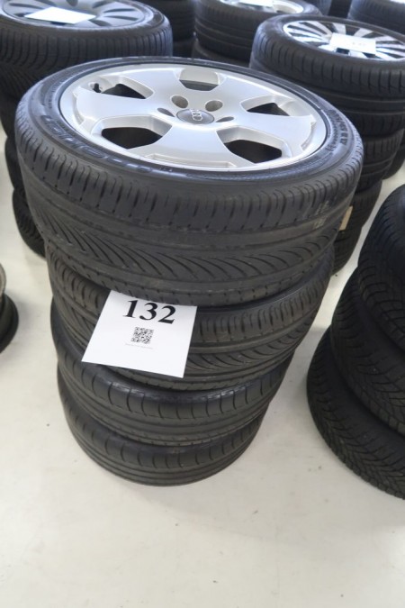 4 Stk. Leichtmetallfelgen mit Reifen, 225 / 45R17, für Audi A3 / A4, Lochabmessungen 5x112 mm