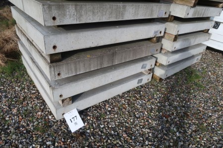 12 stk. beton fundamenter, ca. 155x150x15 cm
