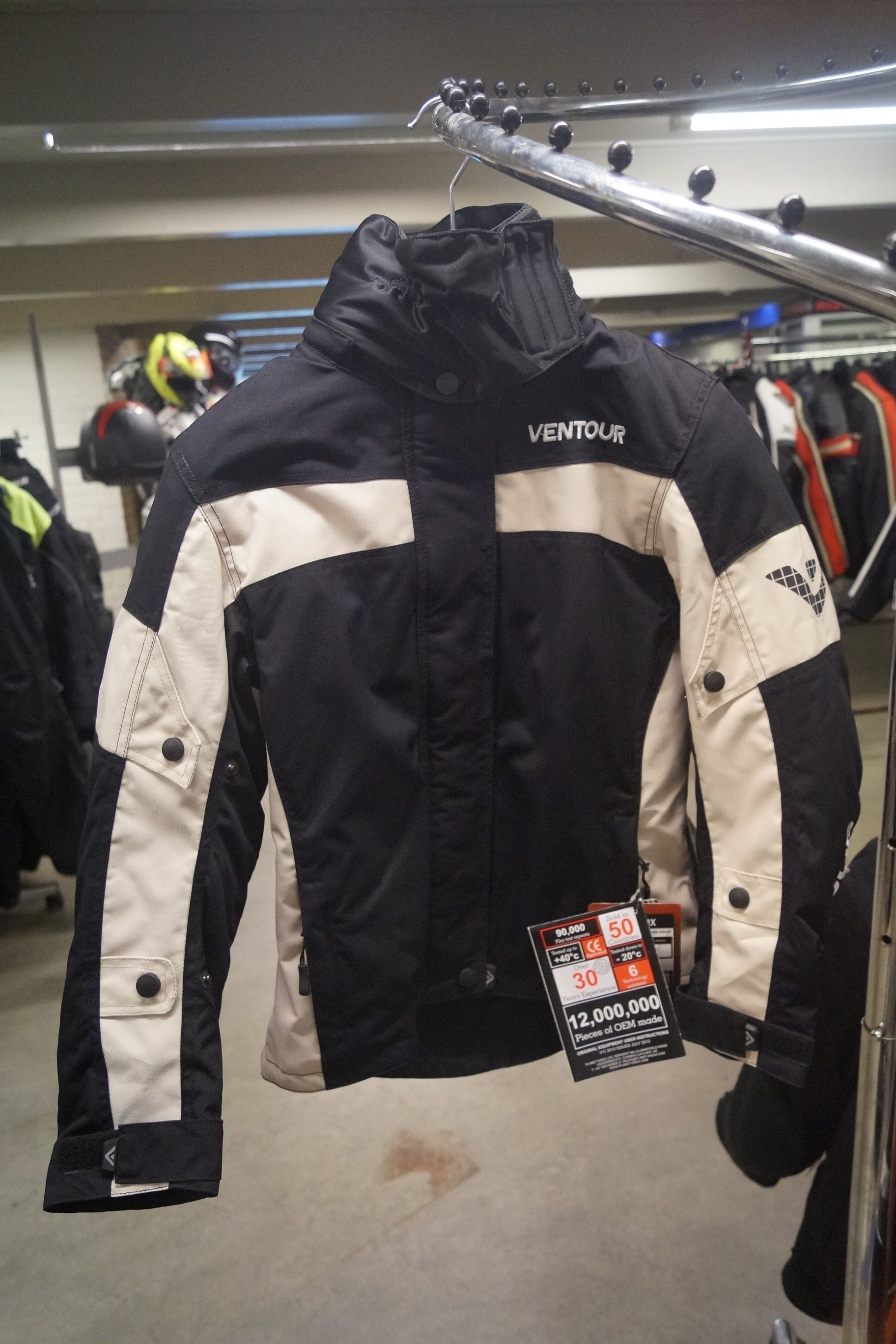 kuffert tre Specificitet Motorcycle jacket, Brand: VENTOUR. Size: S. - KJ Auktion - Machine auctions