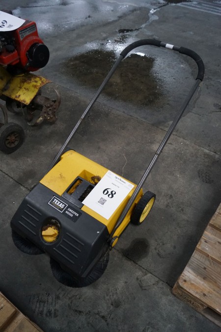 Manual Sweeper Manufacturer Texas Model Sweeper MS550