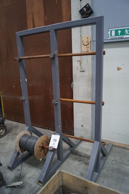 Cable reel stand. + roll with cable