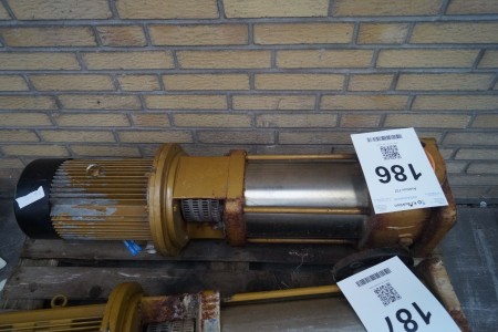 Pumpe Fabrikant Grundfoss model CR 30-40,stand kendes ikke.