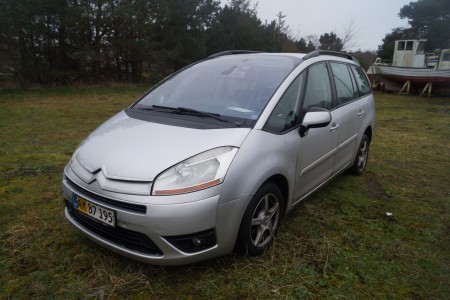 Vans Manufacturer: Citroen Model: C4 Picasso From HDI 110.