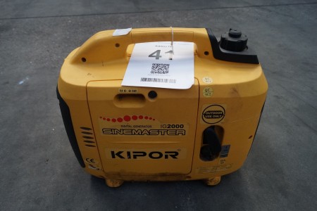 Generator manufacturer: Kipor Model: Sinemaster.