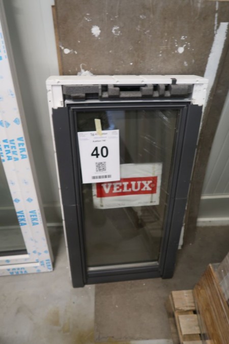 Velux window GGU CK04 0050, 55x98 cm