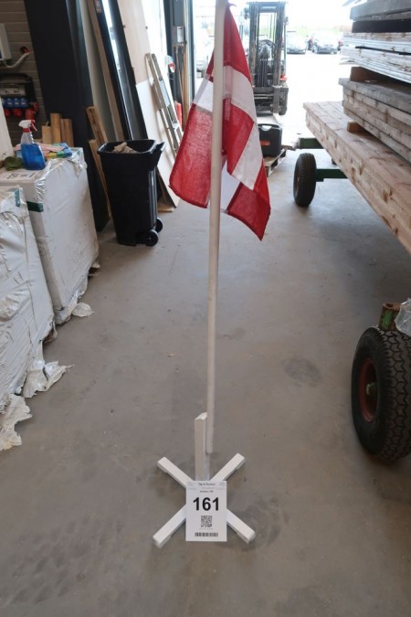 4 pieces. flagpoles with flags, height 160 cm