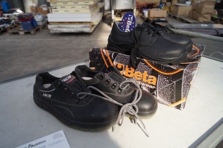 2 pcs. Safety Shoes Manufacturer: Beta and Hks.