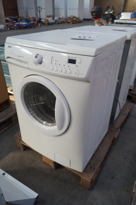 Washing machine. Manufacturer: zanussi. Model: zwg 6165.