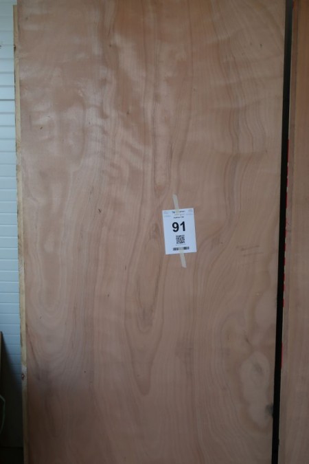 1 sheets east plywood 12 mm. 122x250 cm. Velvet 1 sheet plain plywood 12 mm, 122x244 cm