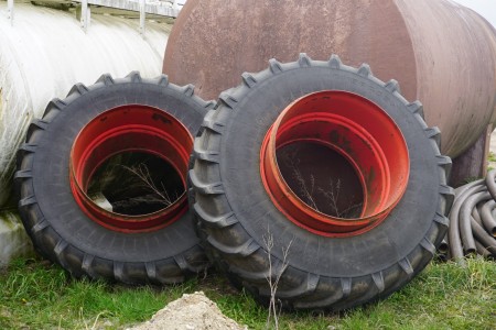 2 Stück Twin Tyres Hersteller Dneproshina