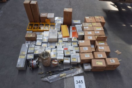 Lot of Hyster and CAT Air, Oil, Hydraulics and fuel filters.