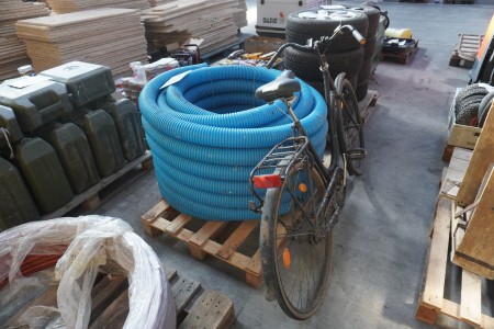 Hose reel for irrigation + bicycle