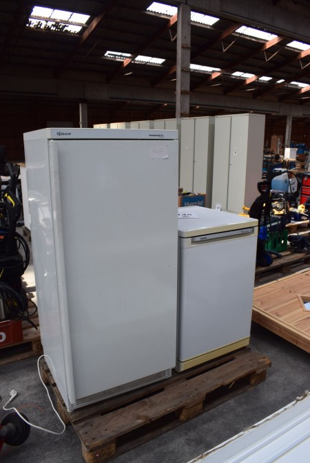 2 stk køleskabe, fabrikant: Siemens og Gram 