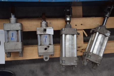 4 pneumatische Luftzylinder, Hersteller: airtec