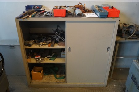 Tool cabinet with content. Manufacturer: Hartmann