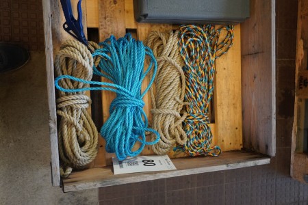Air hose reel 12 m. + Various ropes