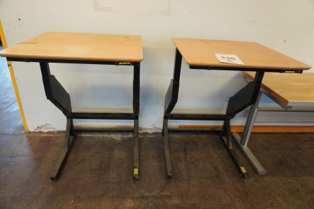 2 height tables.