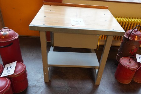 1 wooden file bench with drawer