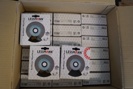 Lot round brushes, manufacturer: Lessmann