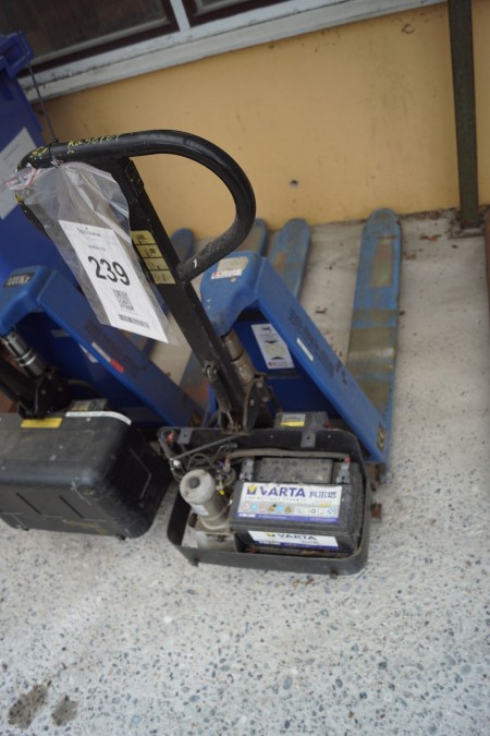 Electric pallet truck for spare parts.