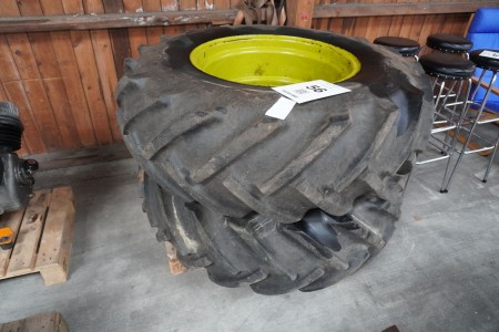 2-teilige Reifen auf Felgen, Marke: Goodyear