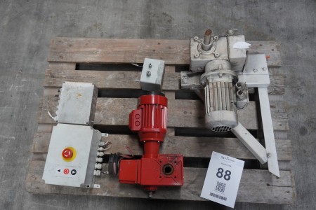Electric motor with gear and control box for electric gate.