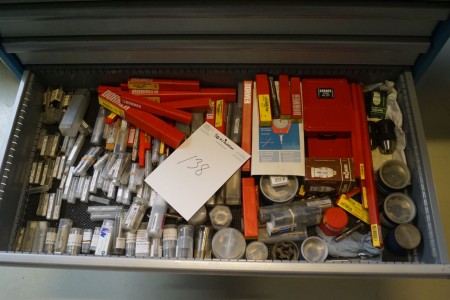 Contents of cutting tools in drawer etc.