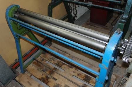 Sheet metal roller, manual. RAS 41.10. Max. thickness: 1.25 mm. Max. working width: 1017 mm