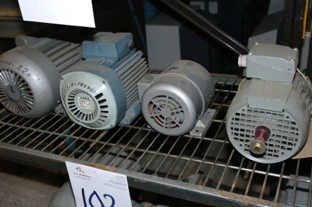 4 electric motors, unused, 1.0 - 1400 - 220/380