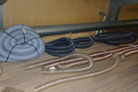 Lot various suction hoses