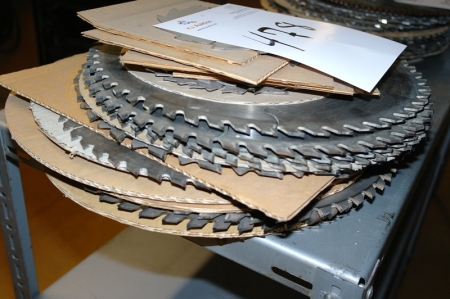 Circular saw blades for hard metal of various sizes