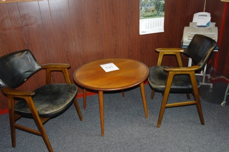 Table with 2 chairs. Kirkegaard