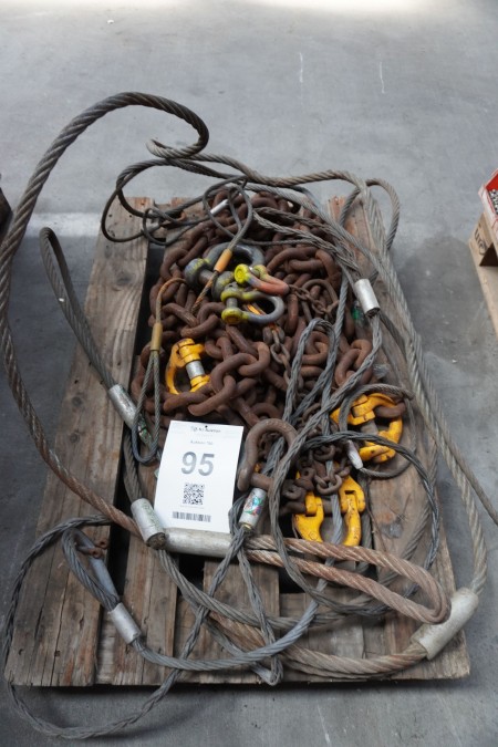 Lot of wire, chains and shackles