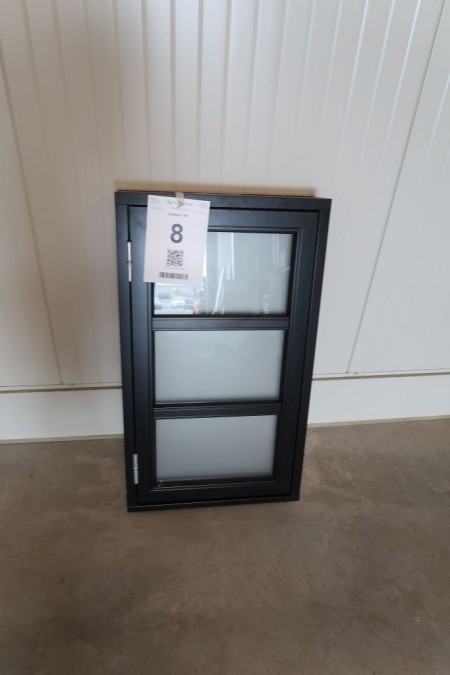 Fenster aus Holz / Aluminium, B54xH92 cm, Rahmenbreite 13 cm, schwarz / schwarz, mit mattem Glas. Modell Foto