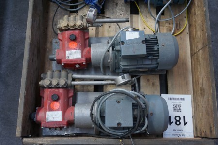 2 high pressure pumps, brand: Speck, type: P11 / 5-200,