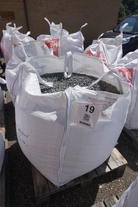 Gray granite shards (White bb), 11/16, approx. 1100 kg