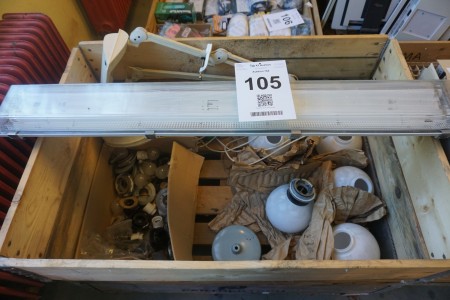 Large lot of bulbs, lamps, halogen, wires, cables etc.