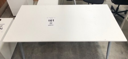 Desk, dimension: 160x80 cm