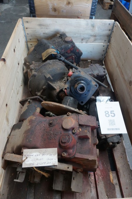 2 gearboxes + 3 PTO hydraulic pumps, Brand: Linde